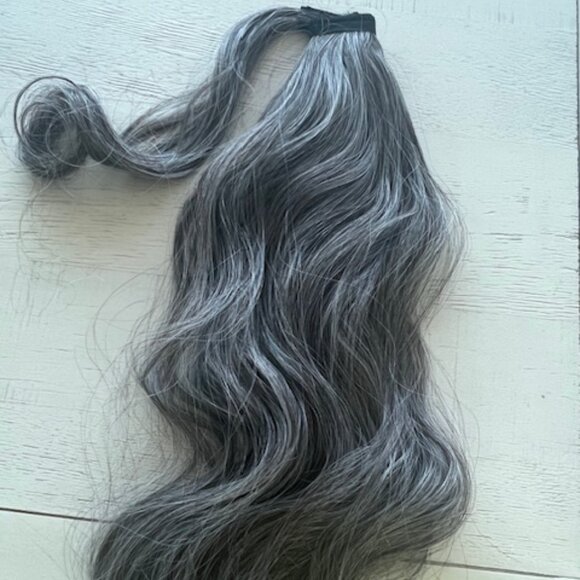 JuvaBun Magic Ponytail Extension Dark Gray, Salt & Pepper - Picture 1 of 3